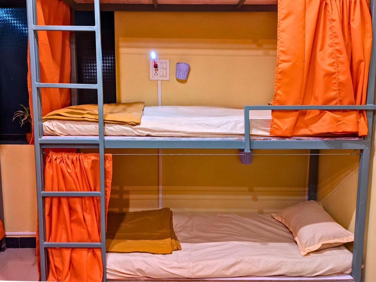 Awaara Backpackers Hostel, آليباغ المظهر الخارجي الصورة