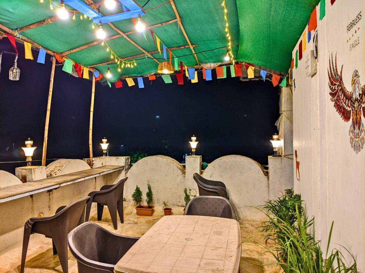Awaara Backpackers Hostel, آليباغ المظهر الخارجي الصورة