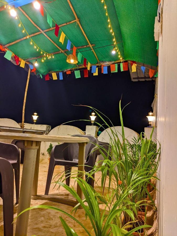 Awaara Backpackers Hostel, آليباغ المظهر الخارجي الصورة