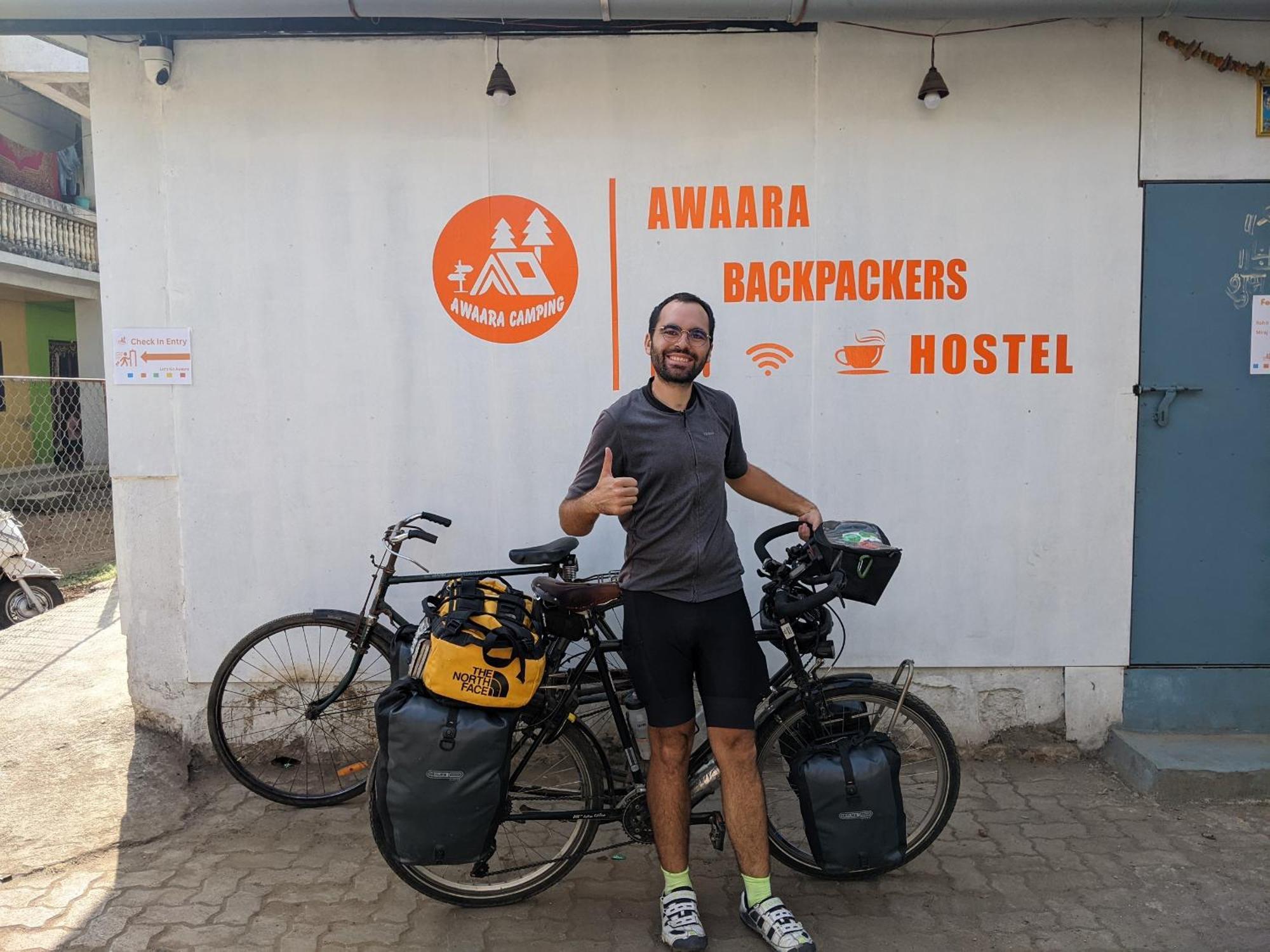 Awaara Backpackers Hostel, آليباغ المظهر الخارجي الصورة