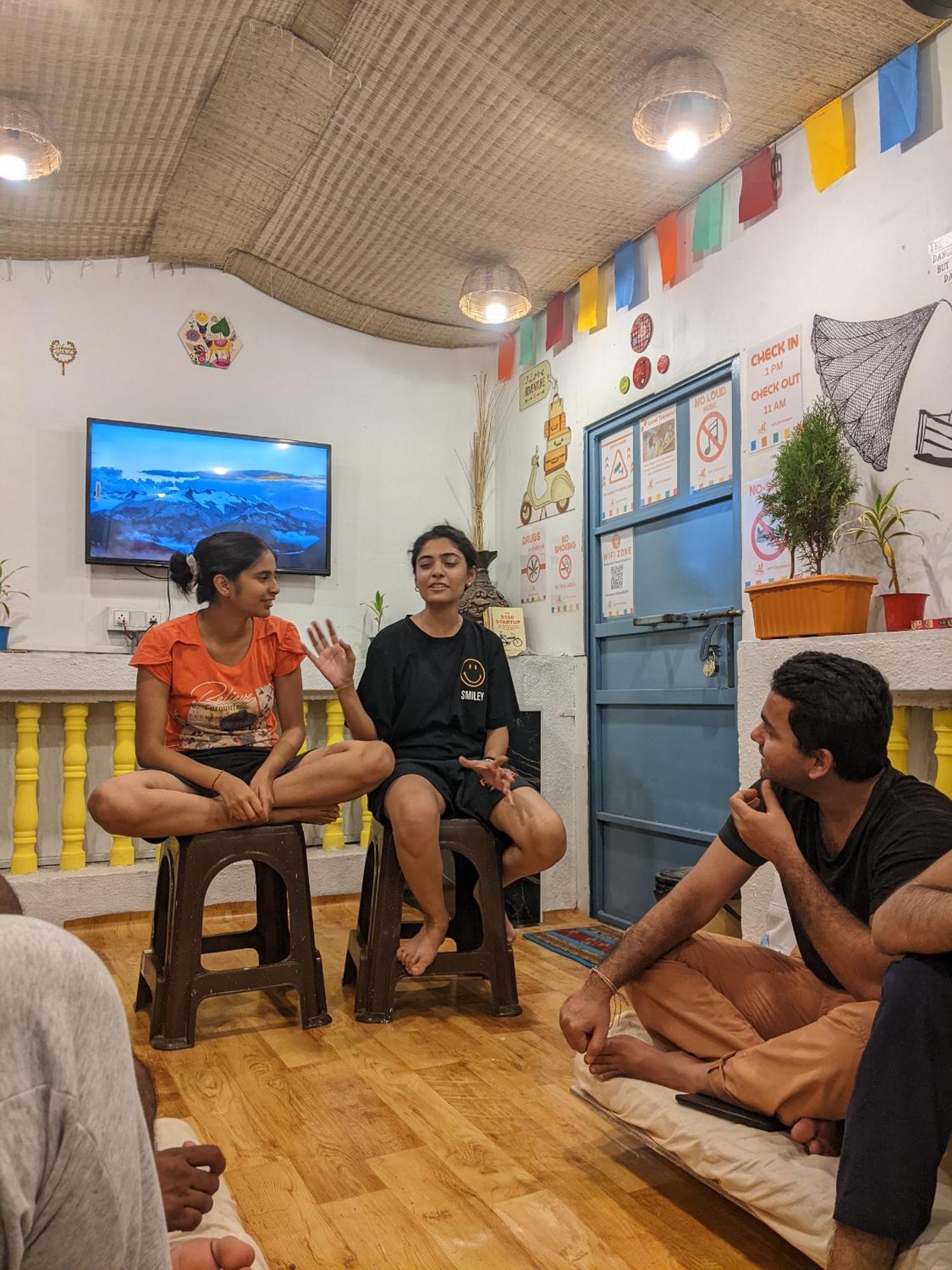 Awaara Backpackers Hostel, آليباغ المظهر الخارجي الصورة