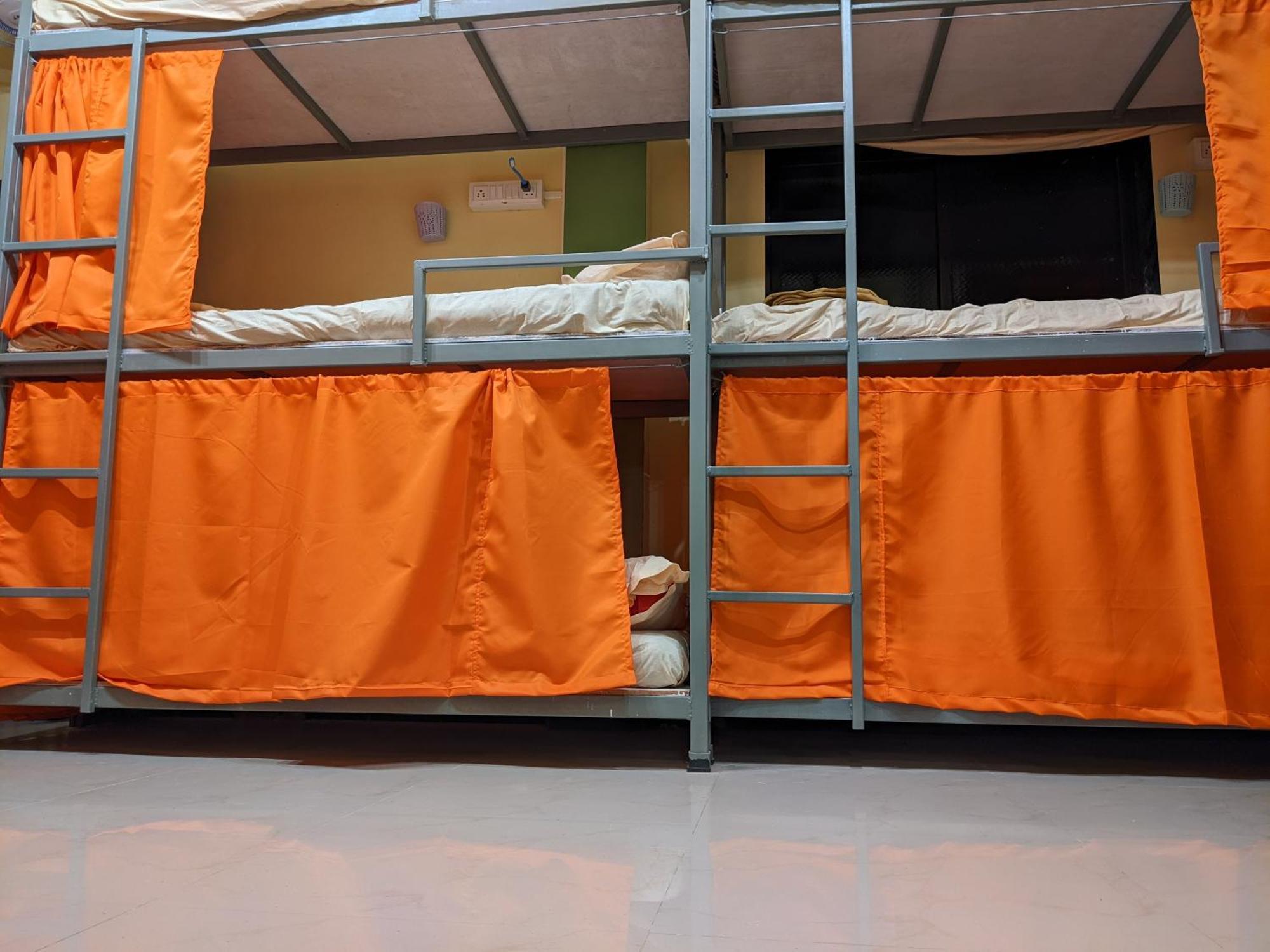Awaara Backpackers Hostel, آليباغ المظهر الخارجي الصورة